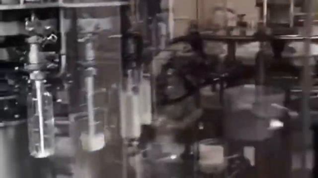 Автоматическая линия розлива в ПЭТ бутылки 3000 бут/час смотреть онлайн