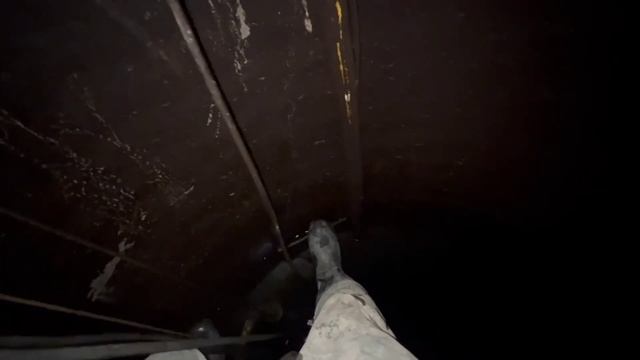 podkApaev. д. Грибки. Наскальные рисунки в колодце. смотреть онлайн