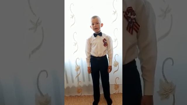 Песня "Мальчишка- будущий солдат" (исполняет Будилкин Саша) смотреть онлайн