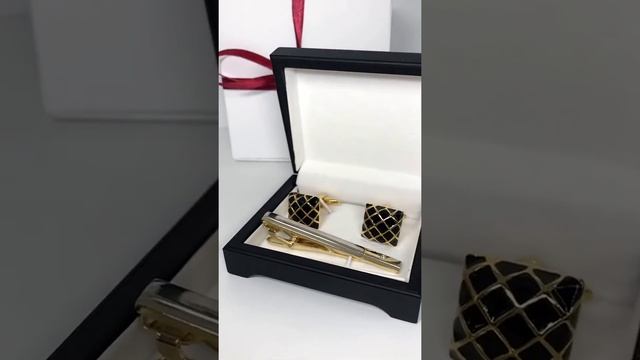 Набір чоловічий запонки і зажим для галстука «Сетка» смотреть онлайн