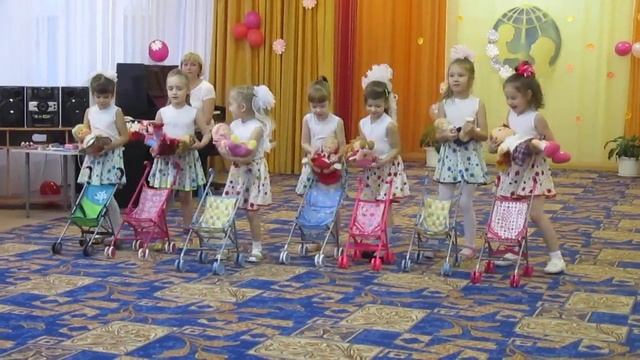 Танец с колясками смотреть онлайн