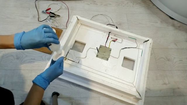 Подготовка инкубатора " Птичка-100" перед закладкой яиц. смотреть онлайн