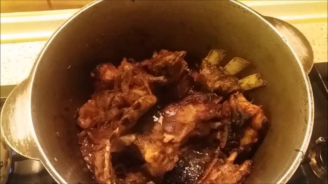 Бараньи ребрышки с луком в казане смотреть онлайн