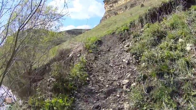 Аликоновское ущелье. От замка коварства и любви к Медовым водопадам. смотреть онлайн