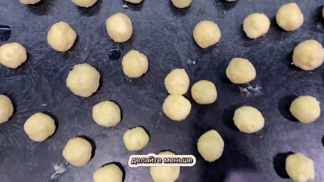 Суп с сырными шариками и чесноком #первоеблюдо #супссырнымишариками #суп смотреть онлайн