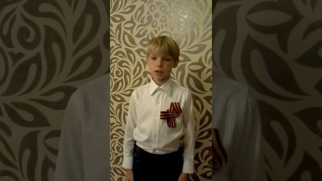 Константин Симонов «Майор привез мальчишку на лафете» смотреть онлайн