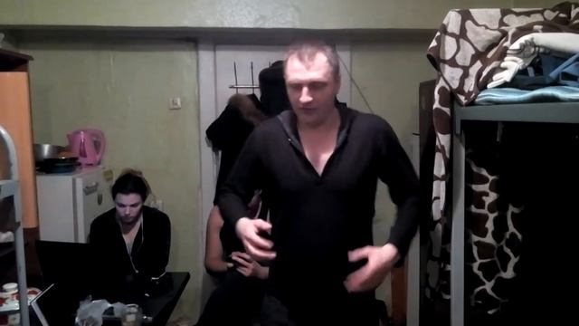 Анекдот .Украинец в купе поезда . смотреть онлайн