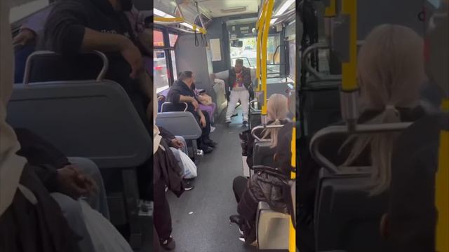 Guy In A Wheelchair Stands Up For Himself On NYC Transit Bus During Rush Hour смотреть онлайн