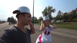 КАСТРЮЛЯ НА ГОЛОВЕ / Зачем мы так ходим по городу?