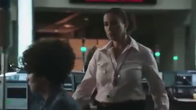 LÍNEA DE EMERGENCIA 911 PELÍCULA COMPLETA EN ESPAÑOL смотреть онлайн