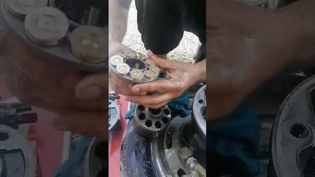 насос основно.коматцу сх3. разбор на месте. смотреть онлайн