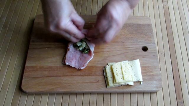 Мясные РУЛЕТИКИ с Начинкой | Быстрый УЖИН | Горячее Блюдо на Праздничный Стол из Свинины Рецепт смотреть онлайн