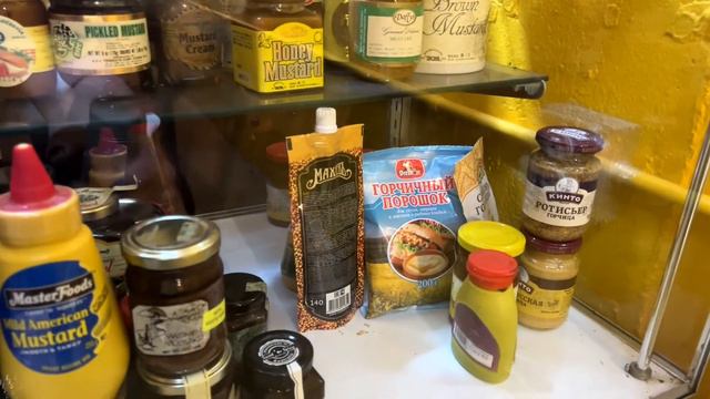 A Whole Museum Dedicated to Mustard! - National Mustard Museum Middleton, WI смотреть онлайн