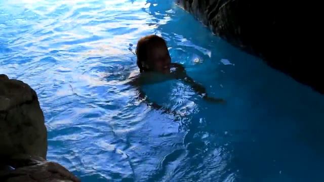 Течение :3 Гавно плывет XD смотреть онлайн