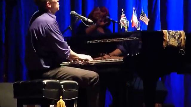 Hugh Laurie I love you so смотреть онлайн