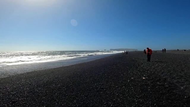 ?? Iceland - Walking Tour - Reynisfjara Black Sand Beach [4K] #MWG