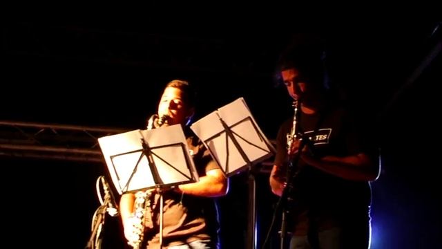 Os Quartinetes - Don't Stop Me Now смотреть онлайн
