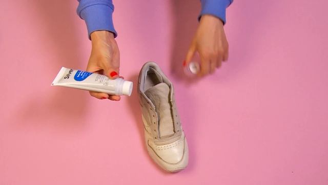 КАК УБРАТЬ ЗАЛОМЫ НА КРОССОВКАХ