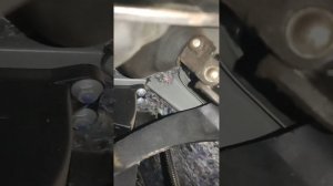 Как поменять тросик сцепления на ваз приора 2! тросик-кпп??