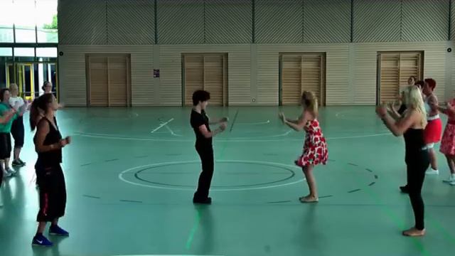 ZUMBA Summer Night with Lucie & Natascha смотреть онлайн