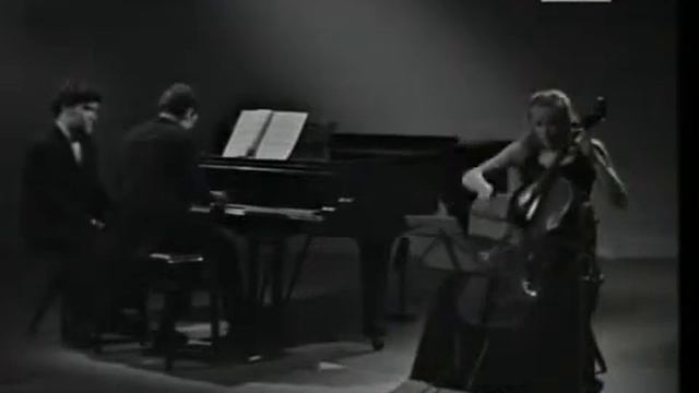 №116 Jacqueline Du Pré and Daniel Barenboim play Brahms's Cello Sonata op99 4th Mvt смотреть онлайн