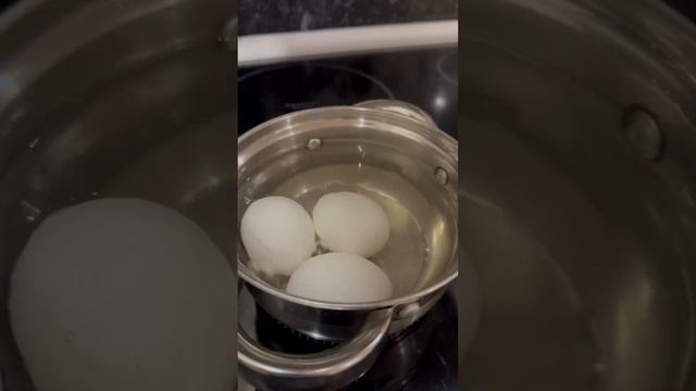 Рецепт легкого и сытного салата #рецепт #салат смотреть онлайн
