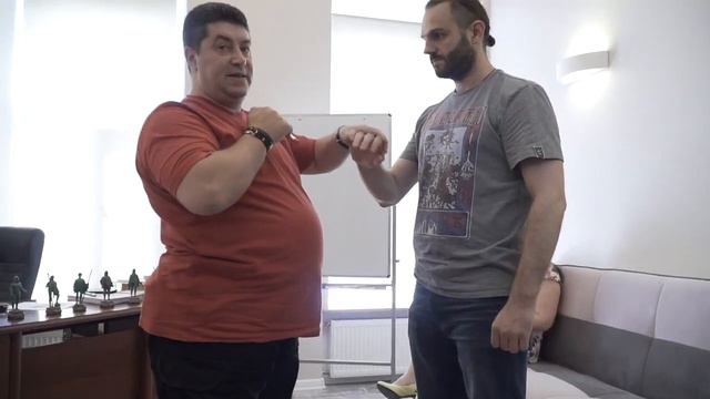 Что делать , если Вас заклинили и не дают нанести удар? смотреть онлайн