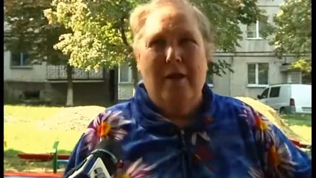 Еще одна новая детская площадка появилась в Жовтневом смотреть онлайн