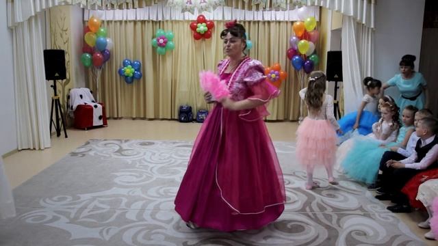 Выпускной бал "Сказочное путешествие в прошлое, настоящее и будущее" смотреть онлайн