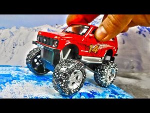 Моделька машины НИВА 4х4 Технопарк. Рабочая подвеска! Про машинки.