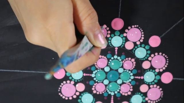 Como fazer mandala para iniciantes passo a passo | Mandalas Pontilhismo смотреть онлайн