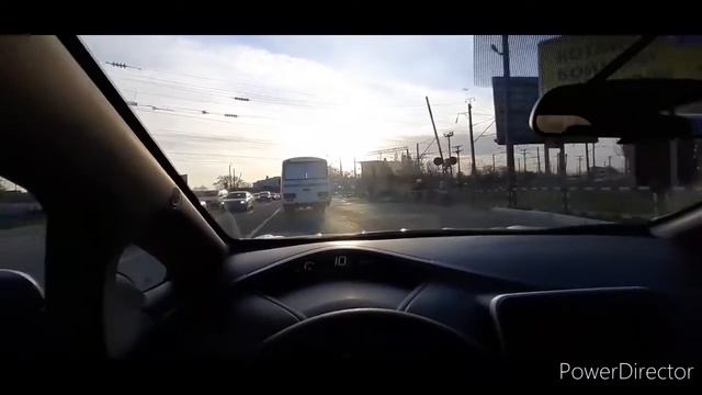 Nissan Leaf путь домой смотреть онлайн
