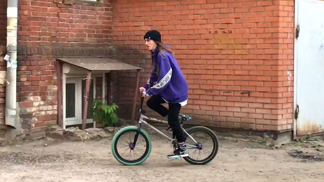 BMX VLOG | РАЗБОРКИ В СТРИТУ | ТРЮКИ НА ДЕТСКОЙ ПЛОЩАДКЕ | КРУИЗ ПО СПОТАМ