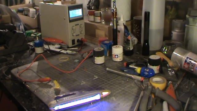 Revell 1:677 USS Voyager Build Up Part 8 смотреть онлайн