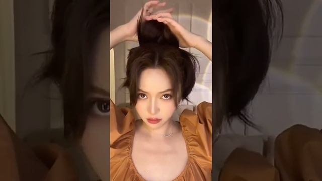 Вечерние прически 2023Крутые образы на все случаи жизни!Вечерние прически 2023: Популярные тренда смотреть онлайн