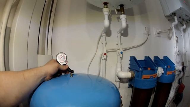 Гидроаккумулятор, проверка давления.