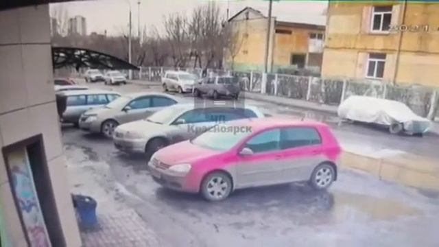 Разборки на улице в Красноярске