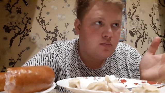 МУКБАНГ ?  ПЕЛЬМЕНИ ? КРАКОВСКАЯ КОЛБАСА