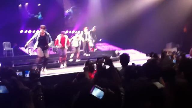 usher omg tour melbourne. u make me wanna. смотреть онлайн