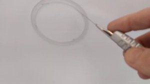 Установка светильника в натяжной потолок