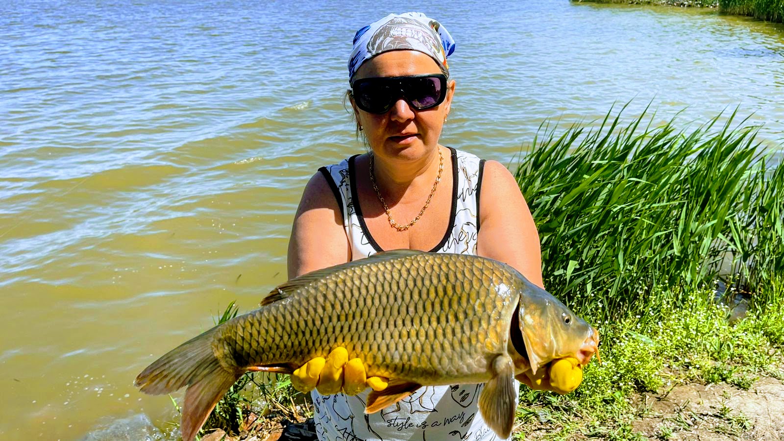 РЫБАЦКАЯ УСАДЬБА, Казахстан, МАЙ 2022. Рыбалка на сазана , прикормочный кораблик Boatman ACTOR 10A. смотреть онлайн