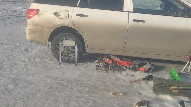 Подлëдная рыбалка. Тавричанка. Камбала, Селëдка. смотреть онлайн