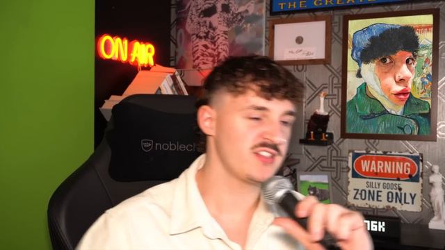 Chelsea Lee Art's TikToks Are Cursed смотреть онлайн