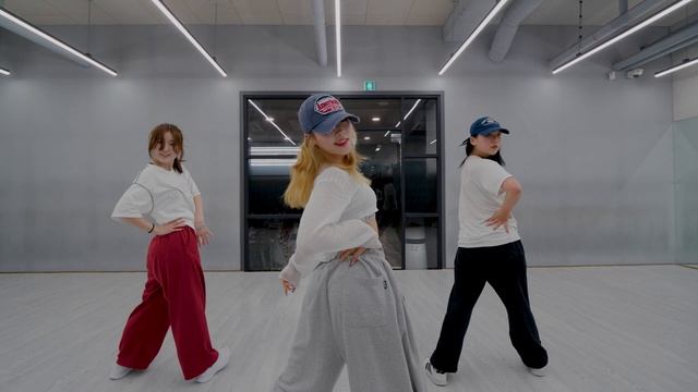 BLACKPINK – How You Like That dance choreography by Gyuri / Beginner Class смотреть онлайн