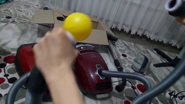 Miele Complete C3 890w Vs Miele Classic C1 Junior PowerLine 800w