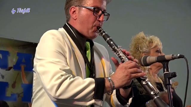 CLEMENTINA mazurka di SECONDO CASADEI eseguita dall'orchestra A'MARCORD смотреть онлайн