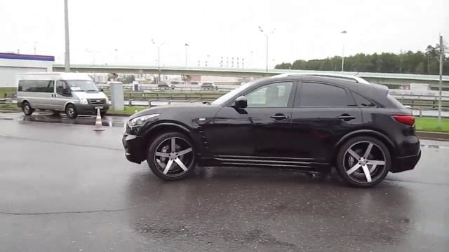 Infiniti FX50S by PLS on Vossen 22" смотреть онлайн