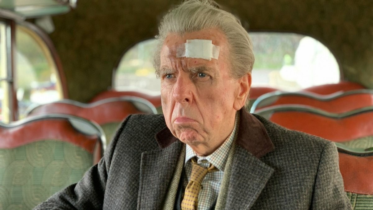 Автостопом на автобусе - Русский трейлер (HD)