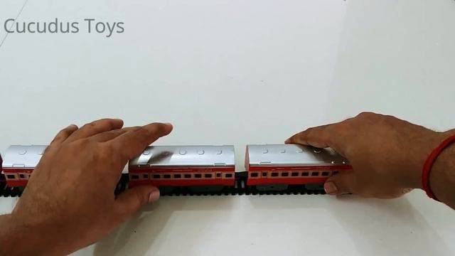 Centy toy trains | Thomas & Friends | Kuku and Cucudu Play with Centy toys Indian Passenger train смотреть онлайн