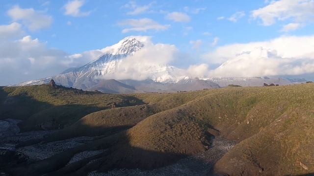 Ключевская группа вулканов. Облака. смотреть онлайн